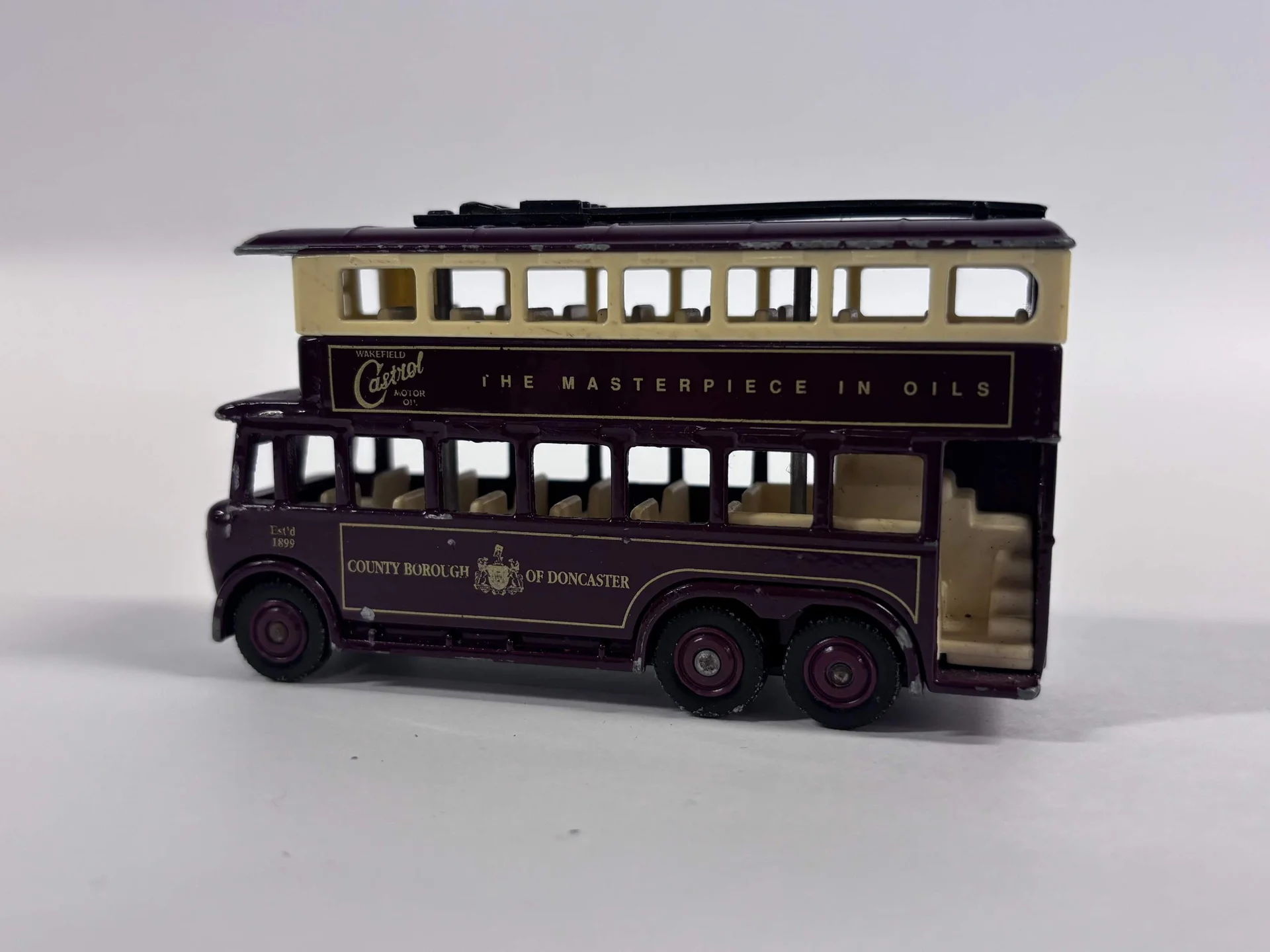 ミニチュアカー｜ドンカスターの2階建てバス 9cm
