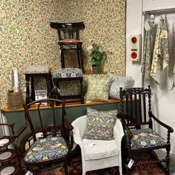 【スタッフおすすめ】ウイリアムモリス生地を使った家具!