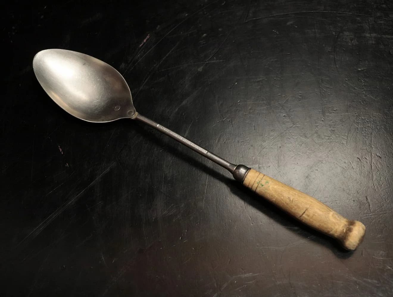サービングスプーン|ステンレス・1970年代 木柄の33cm