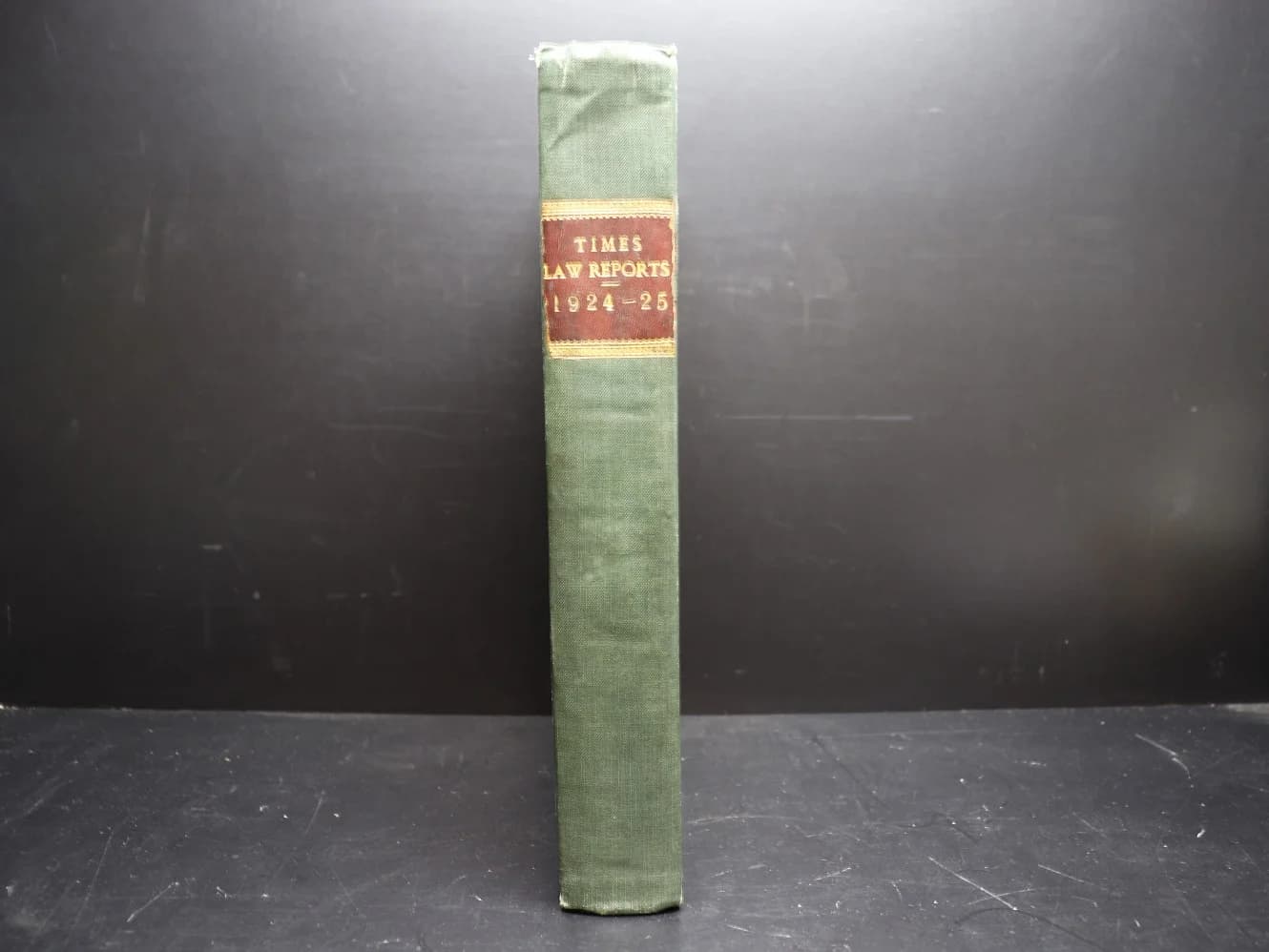 古書|TIMES LAW REPORTS 1943-44 大判の一冊 35.5×30cm
