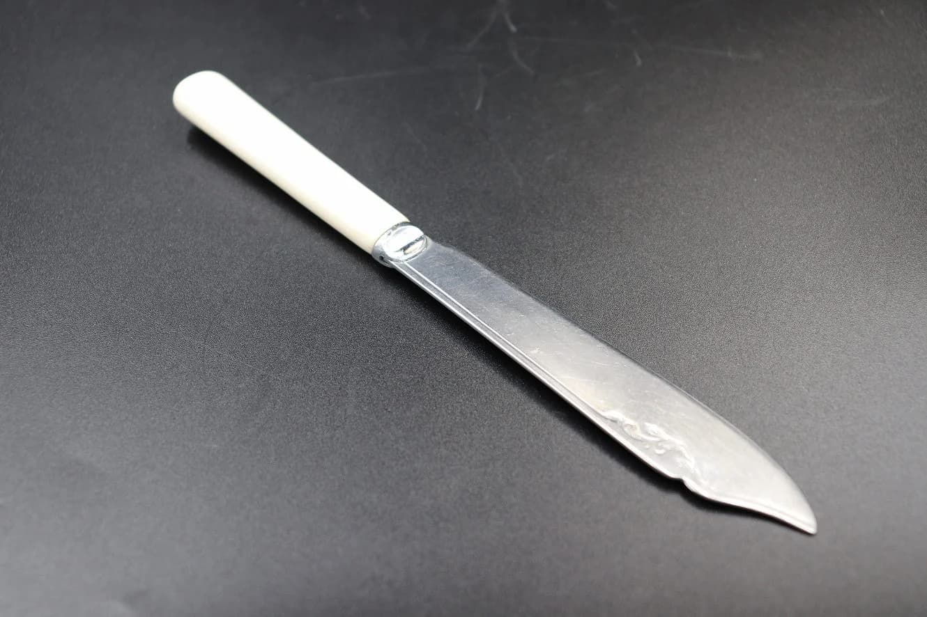 フィッシュナイフ|白い柄 20cm シェフィールド