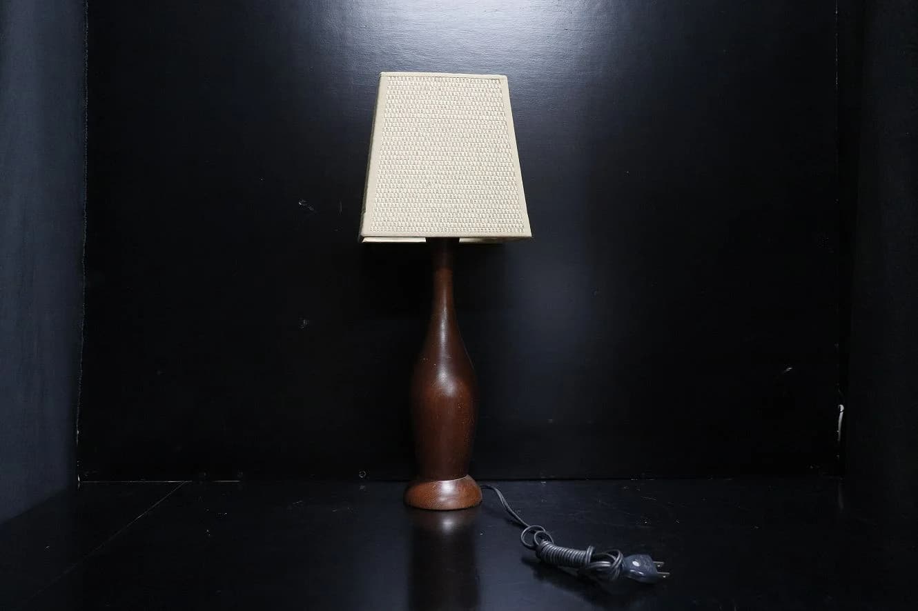 テーブルランプ|チーク材・1960年代 木肌を活かした一台 高さ53cm