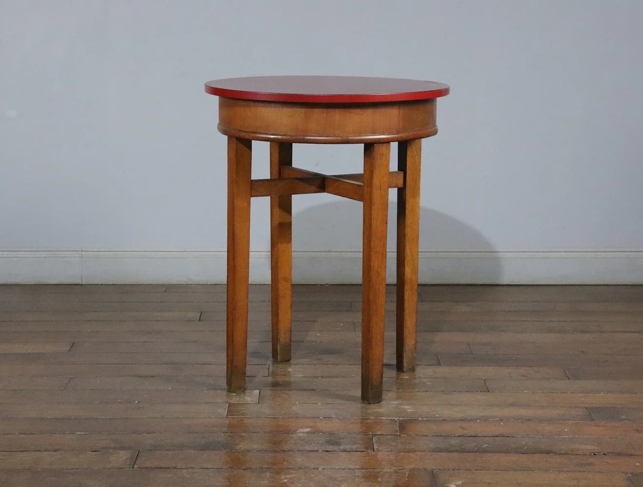 パブテーブル|ビーチ材・1930年代 赤い円形天板 径60.5cm