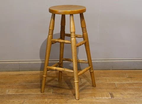 バースツール|ビーチ材・1930年代 明るい木肌の丸座面 高さ76cm
