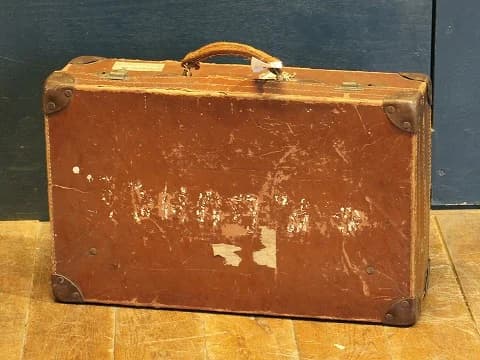 トランク|1930年代 ラベル跡の残る旅行鞄 56×38cm