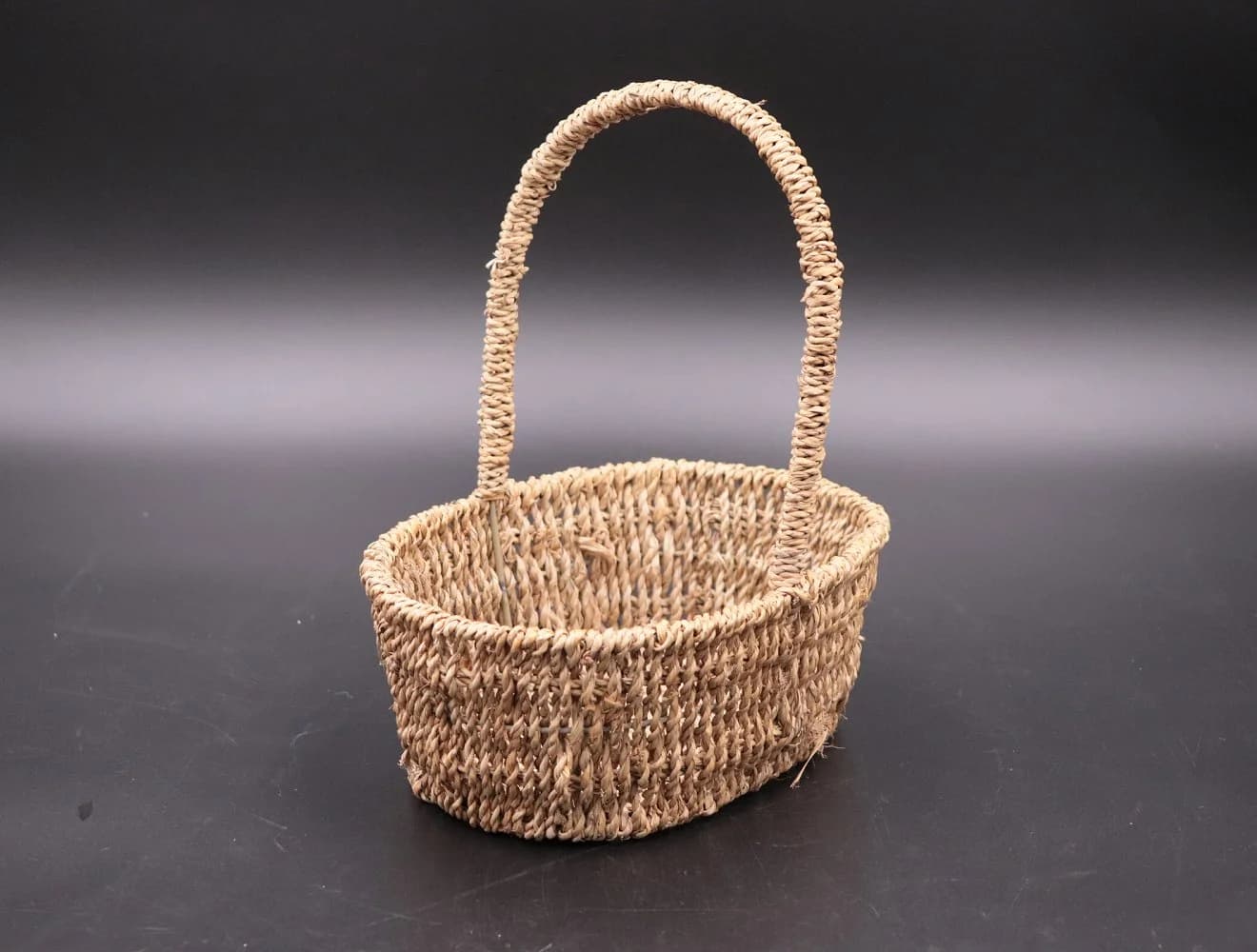 ウィッカーバスケット|ラタン・1970年代 小ぶりな26cm