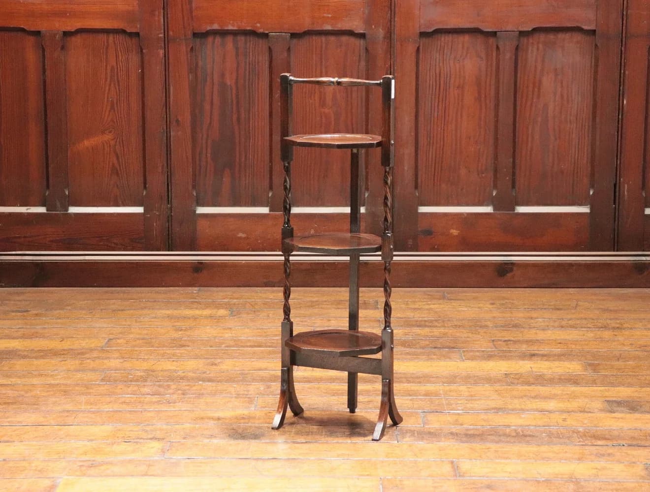 ケーキスタンド|オーク材・1930年代 ツイスト支柱の折りたたみ3段