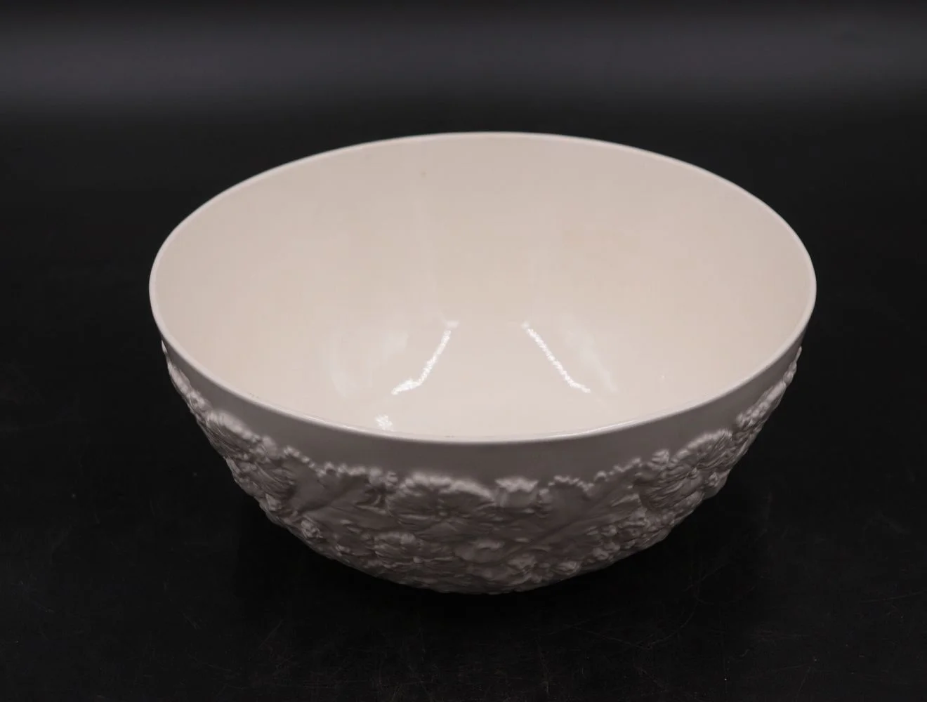 ボウル|白磁の花レリーフ 24cm Spode(スポード)