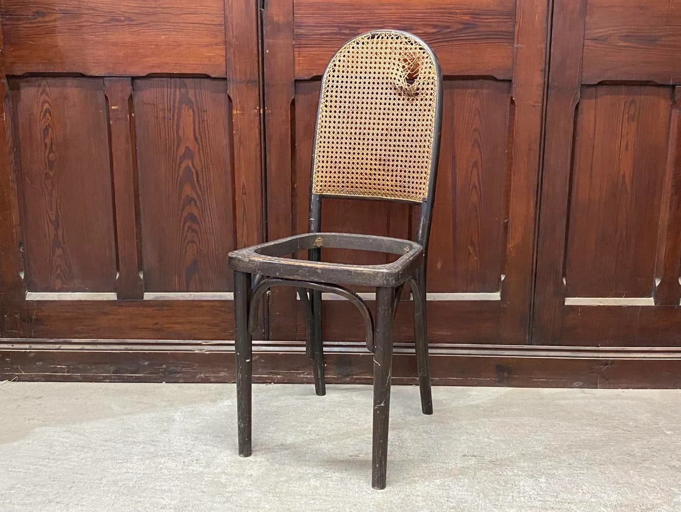 ベントウッドチェア|ブナ材・1920年代 ハイバック THONET(トーネット)